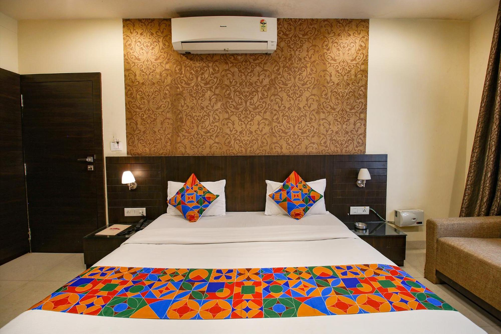 Hotel Regency Bhopal Buitenkant foto