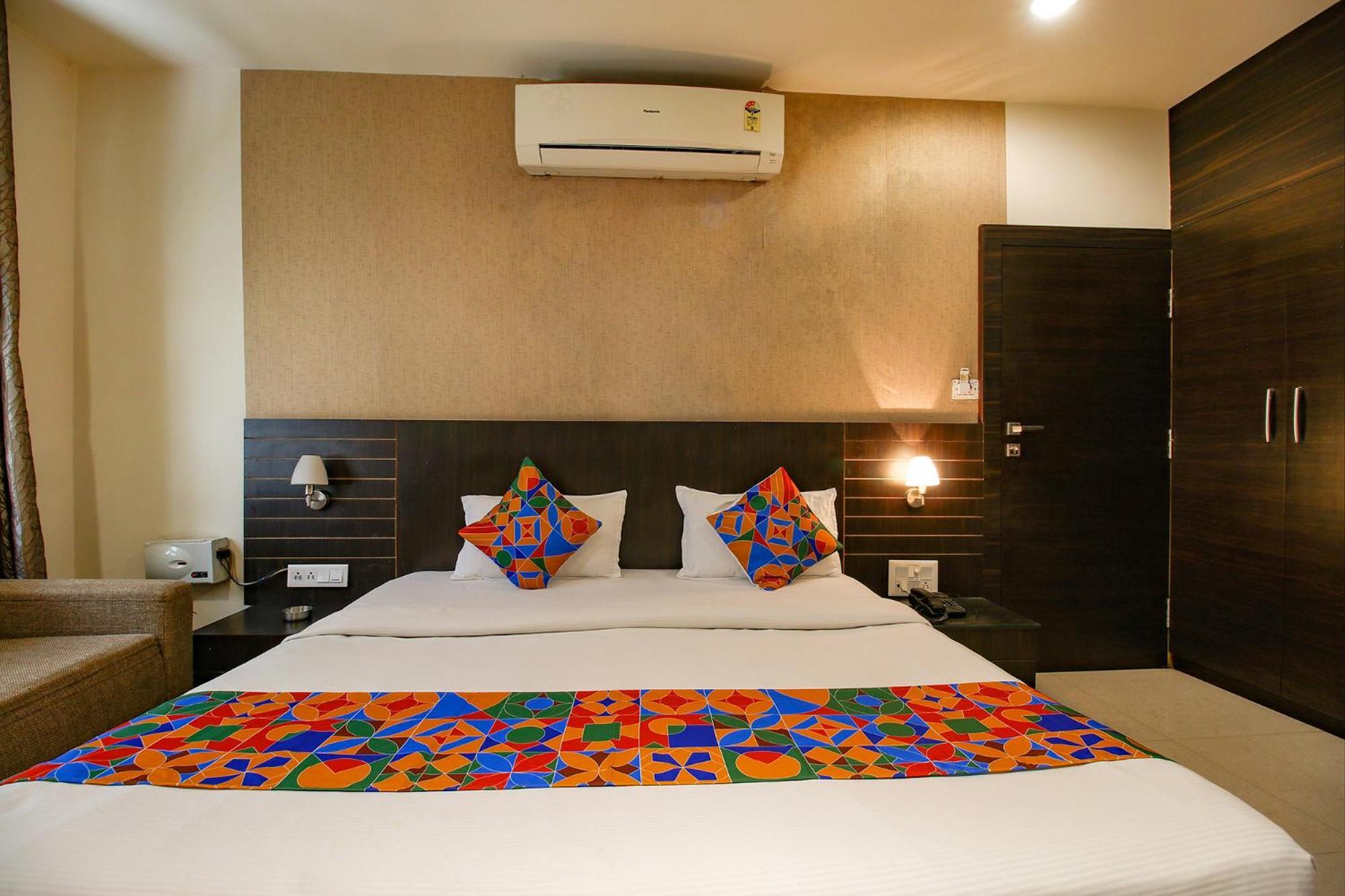 Hotel Regency Bhopal Buitenkant foto