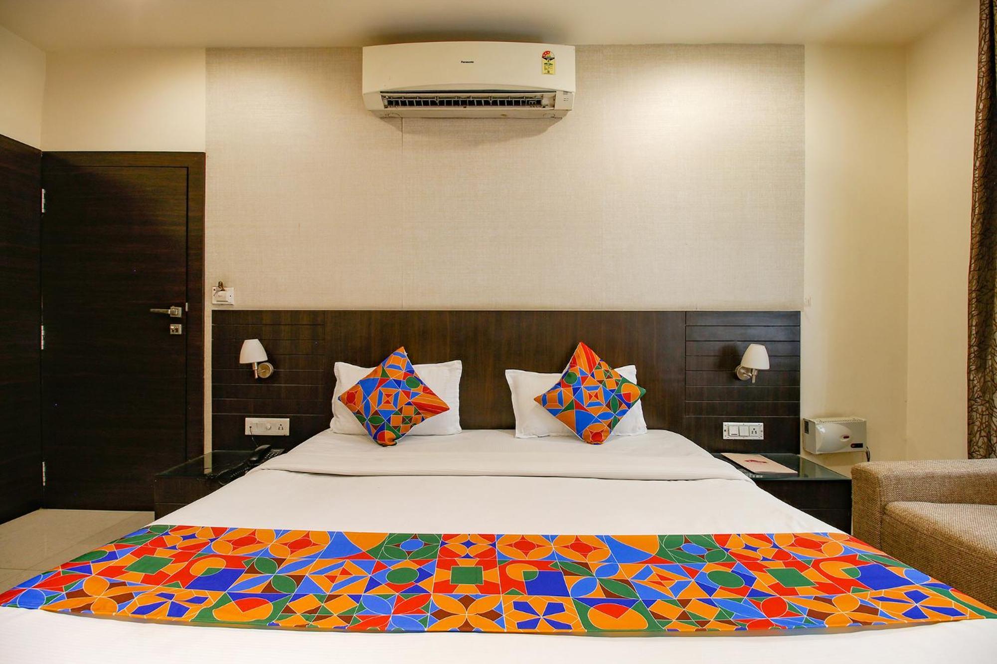 Hotel Regency Bhopal Buitenkant foto